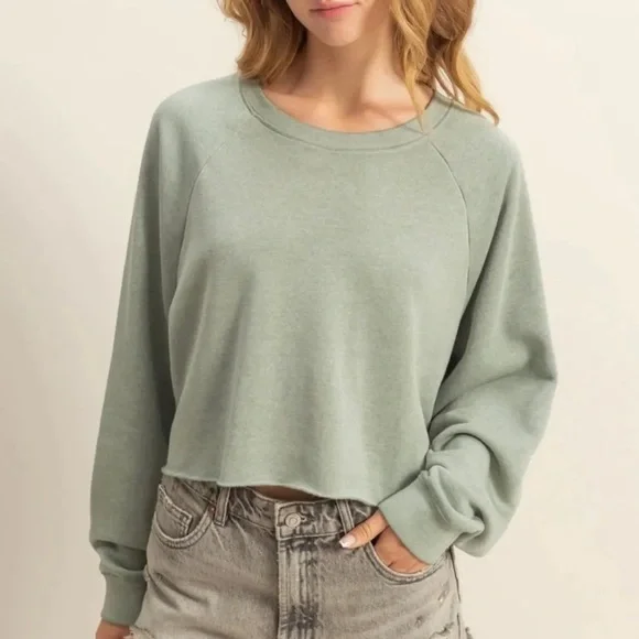 Double Zero Laid Back Sage Green Crop Sweatshirt — Size L - Picture 1 of 5